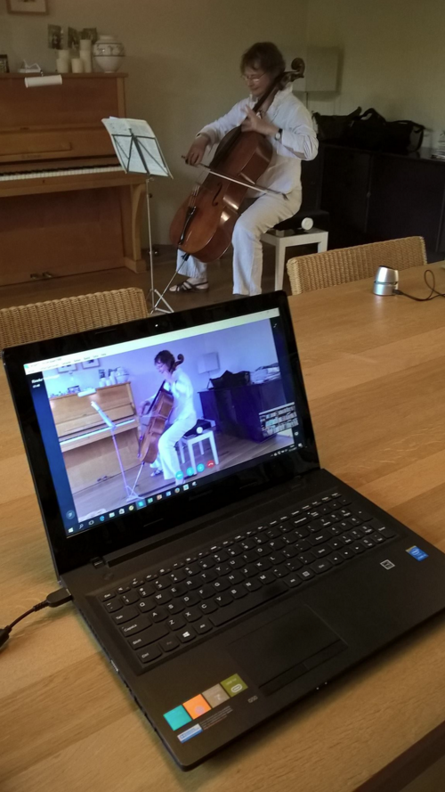 Rineke practises by Skype